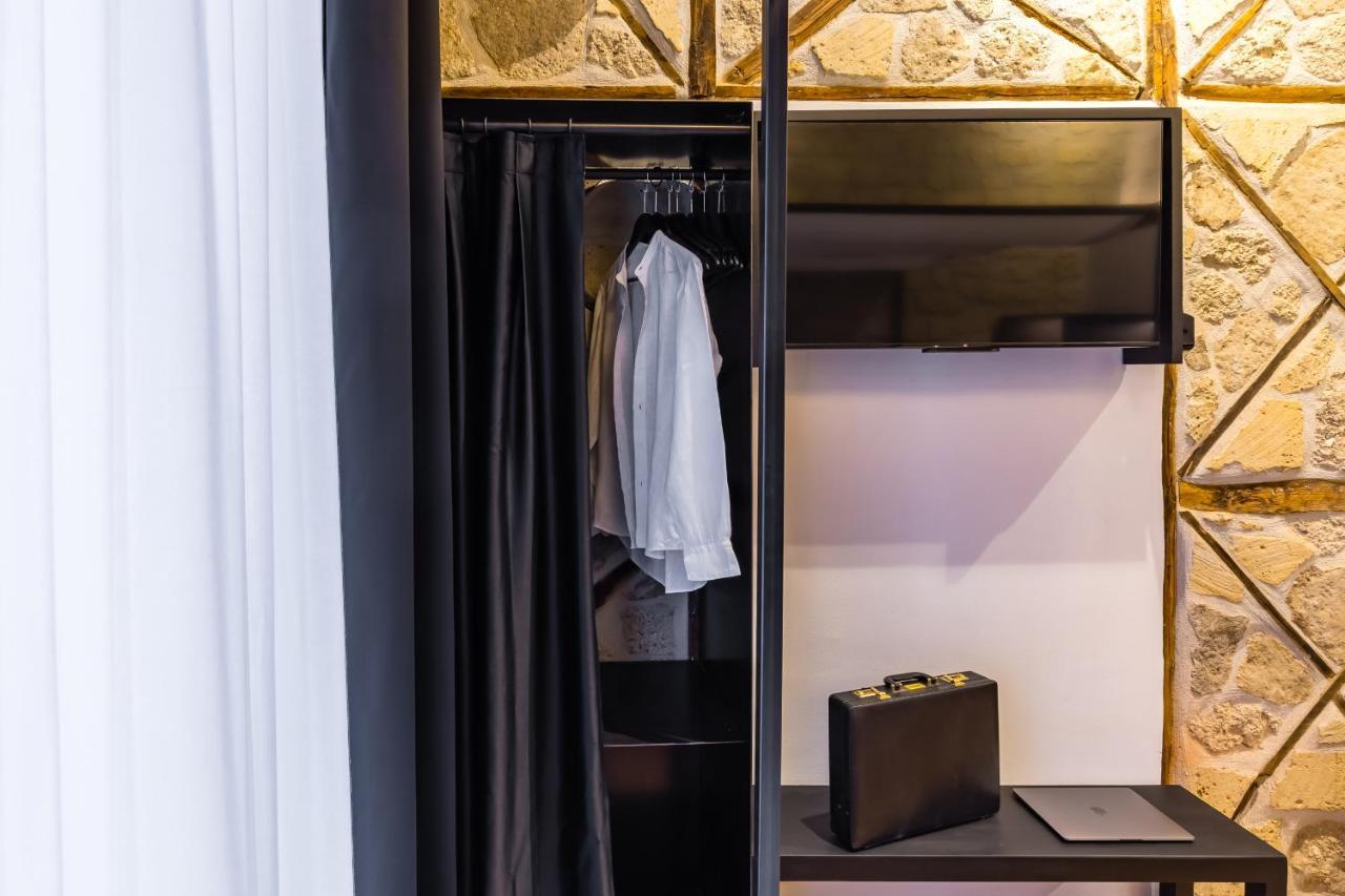 Palazzo Residenza Madre By Dimorra Hotel Naples Luaran gambar